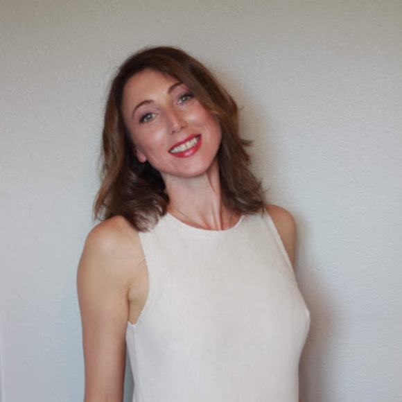 Meet your Posher, Alma - Picture 1 of 1